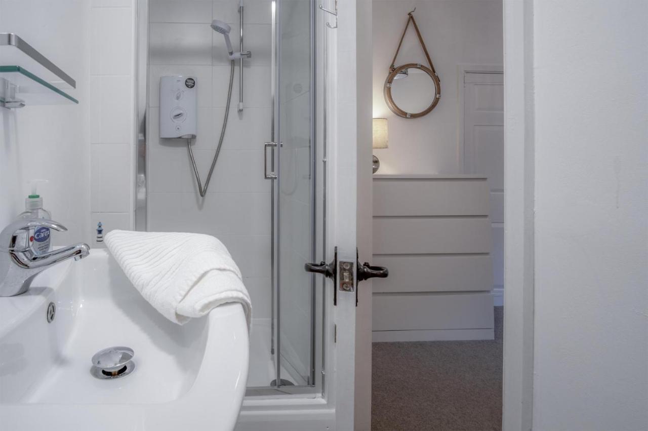 Caleb'S Cottage - 4 Bedroom Cottage - Solva Luaran gambar
