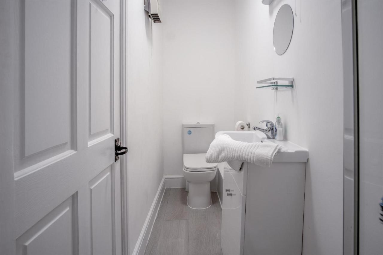 Caleb'S Cottage - 4 Bedroom Cottage - Solva Luaran gambar